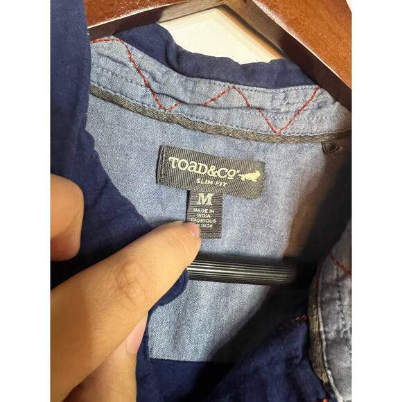 Toad & Co Shirt Mens Medium Button Up Mattock 100% Organic Cotton Blue Slim Fit - Picture 3 of 7